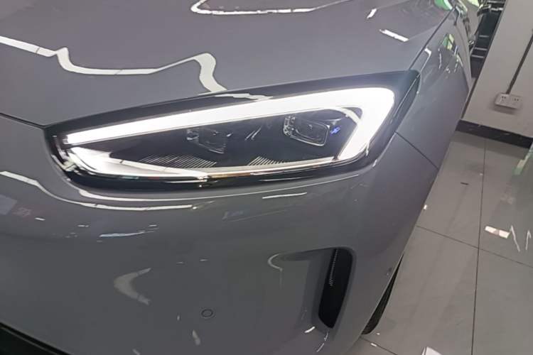 Used Hima AITO M5 2024 Extended-Range Max RS Four-Wheel Drive Advanced Intelligent Driving Version Left Front Headlight