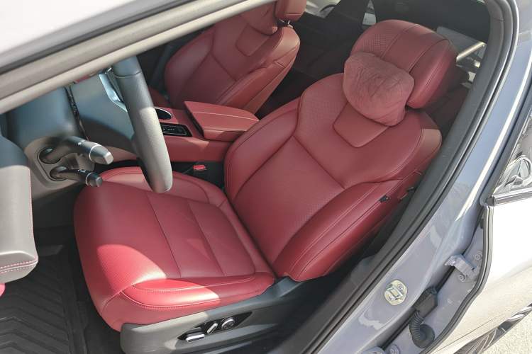Used Hima AITO M5 2024 Extended-Range Max RS Four-Wheel Drive Advanced Intelligent Driving Version Left Front Seat