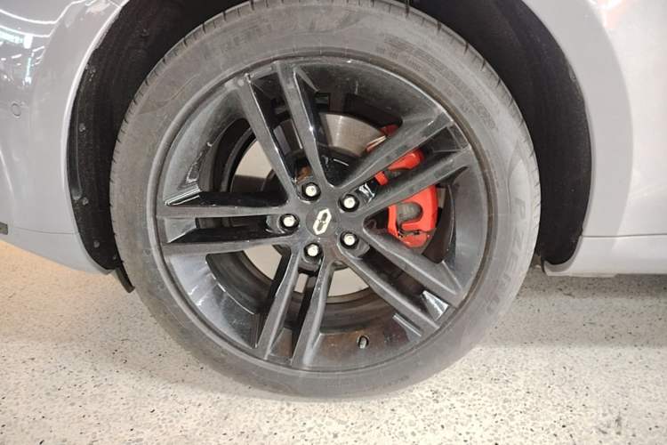 Used Hima AITO M5 2024 Extended-Range Max RS Four-Wheel Drive Advanced Intelligent Driving Version Left Front Wheel Hub