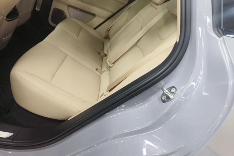 Used Hima AITO M5 2024 Extended-Range Max RS Four-Wheel Drive Advanced Intelligent Driving Version Left Rear Seat
