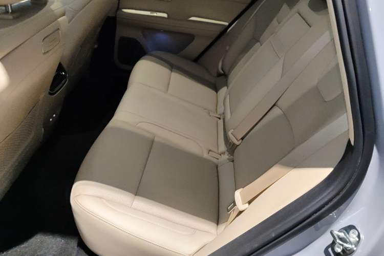 Used Hima AITO M5 2024 Extended-Range Max RS Four-Wheel Drive Advanced Intelligent Driving Version Left Rear Seat