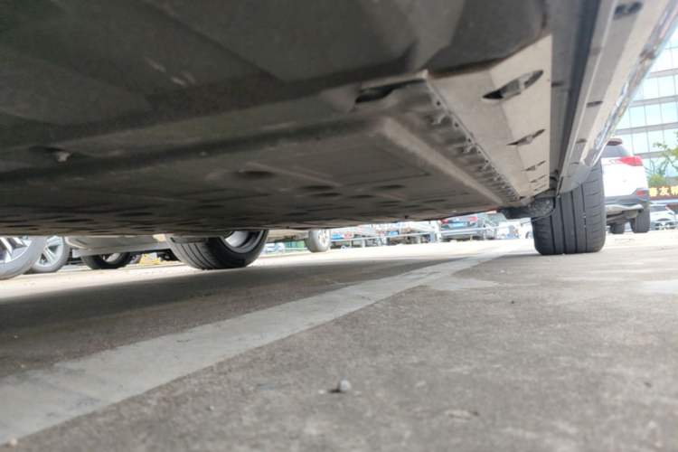 Used Hima AITO M5 2024 Extended-Range Max Rear-Wheel Drive Advanced Intelligent Driving Version Left Side Sill
