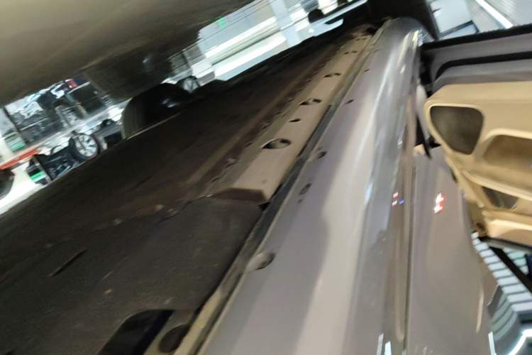 Used Hima AITO M5 2024 Extended-Range Max RS Four-Wheel Drive Advanced Intelligent Driving Version Left Side Sill