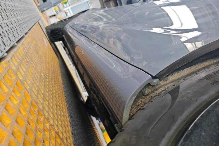 Used Hima AITO M5 2024 Extended-Range Max RS Four-Wheel Drive Advanced Intelligent Driving Version Left Side Sill