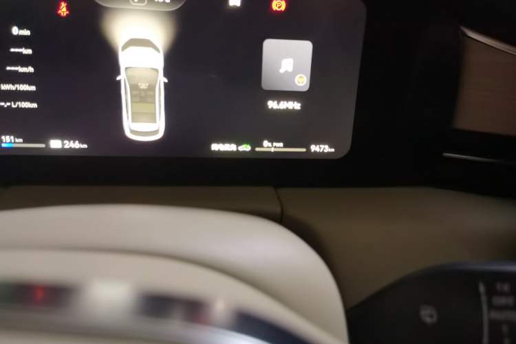 Used Hima AITO M5 2024 Extended-Range Max RS Four-Wheel Drive Advanced Intelligent Driving Version Odometer Close Up