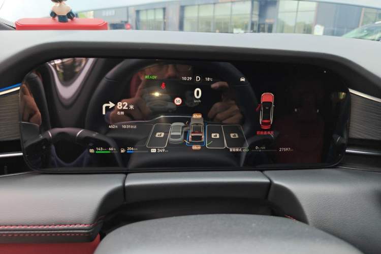 Used Hima AITO M5 2024 Extended-Range Max RS Four-Wheel Drive Advanced Intelligent Driving Version Odometer Close Up