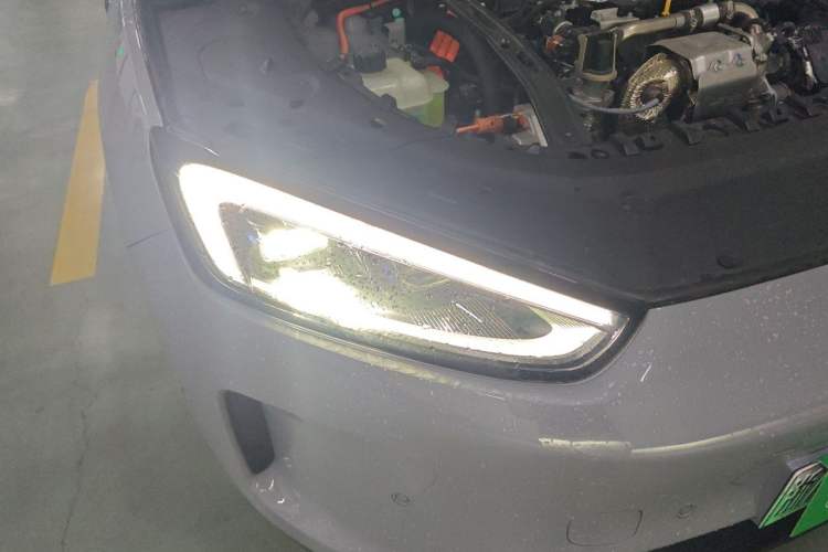 Used Hima AITO M5 2024 Extended-Range Max RS Four-Wheel Drive Advanced Intelligent Driving Version Right Front Headlight
