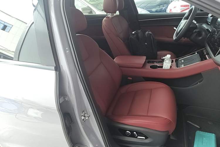 Used Hima AITO M5 2024 Extended-Range Max RS Four-Wheel Drive Advanced Intelligent Driving Version Right Front Seat