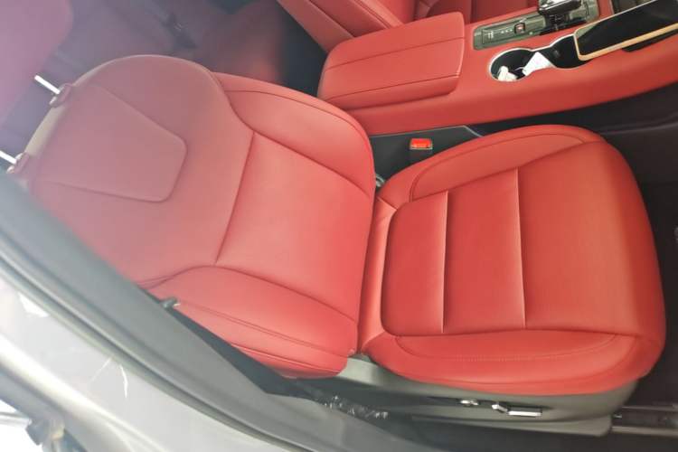 Used Hima AITO M5 2024 Extended-Range Max RS Four-Wheel Drive Advanced Intelligent Driving Version Right Front Seat