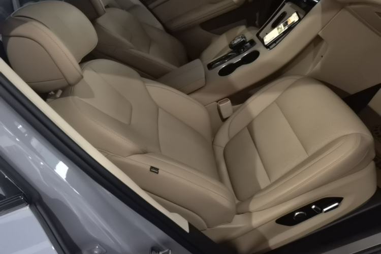 Used Hima AITO M5 2024 Extended-Range Max RS Four-Wheel Drive Advanced Intelligent Driving Version Right Front Seat