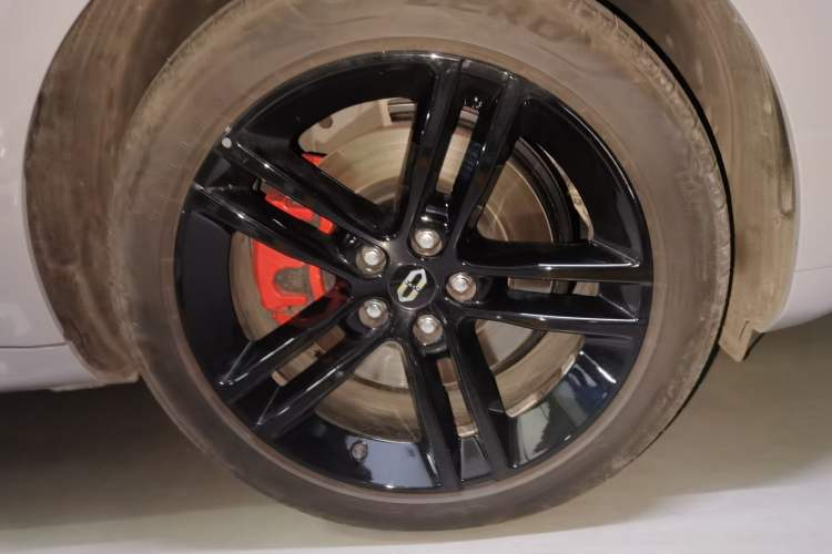 Used Hima AITO M5 2024 Extended-Range Max RS Four-Wheel Drive Advanced Intelligent Driving Version Right Front Wheel Hub