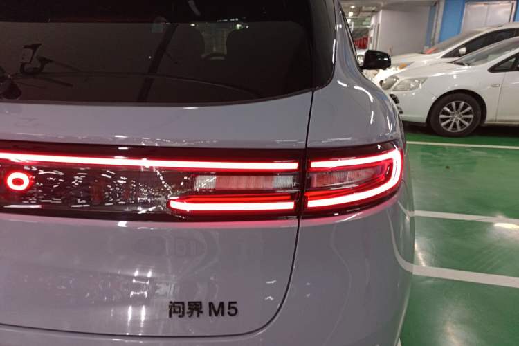 Used Hima AITO M5 2024 Extended-Range Max RS Four-Wheel Drive Advanced Intelligent Driving Version Right Rear Taillight