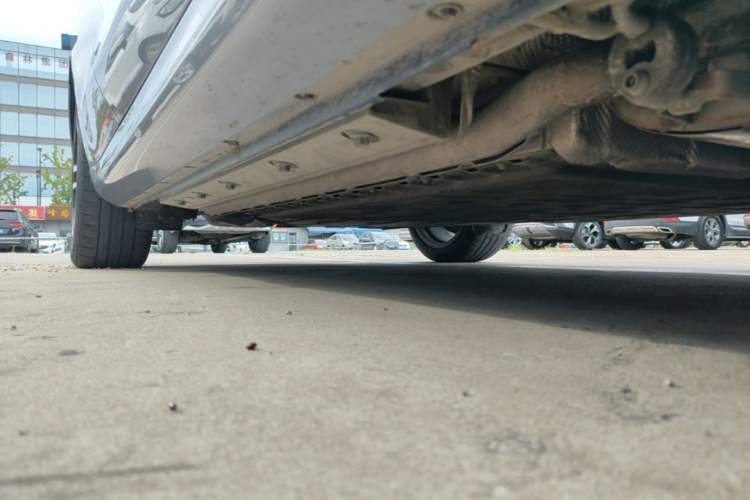 Used Hima AITO M5 2024 Extended-Range Max Rear-Wheel Drive Advanced Intelligent Driving Version Right Side Sill