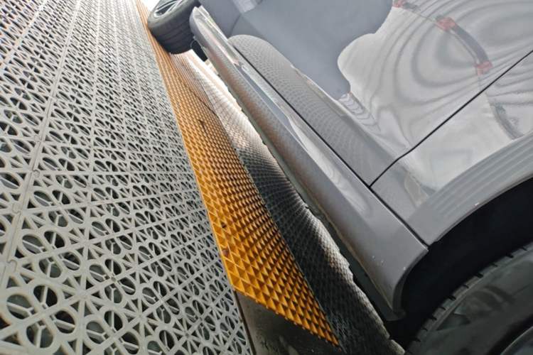 Used Hima AITO M5 2024 Extended-Range Max RS Four-Wheel Drive Advanced Intelligent Driving Version Right Side Sill