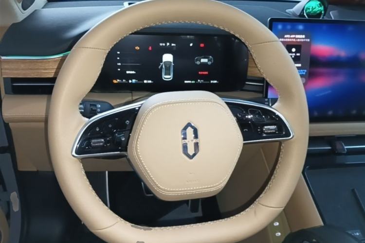 Used Hima AITO M5 2024 Extended-Range Max RS Four-Wheel Drive Advanced Intelligent Driving Version Steering Wheel