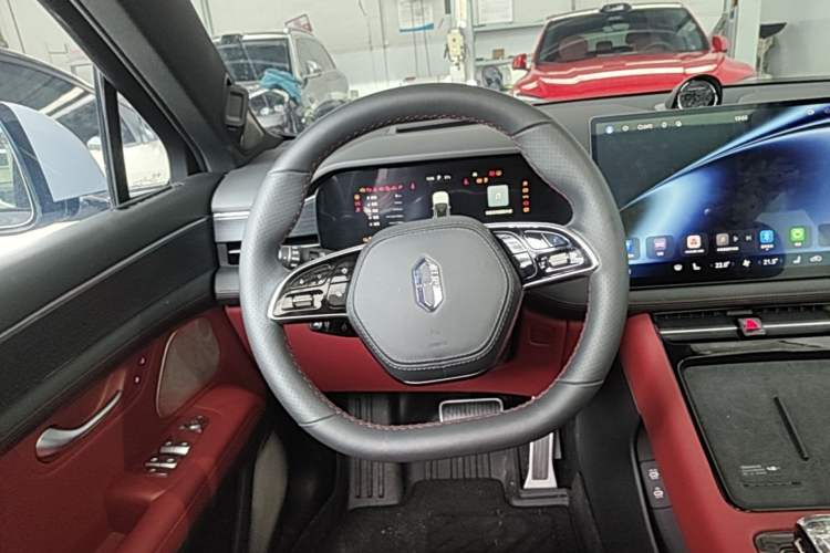Used Hima AITO M5 2024 Extended-Range Max RS Four-Wheel Drive Advanced Intelligent Driving Version Steering Wheel