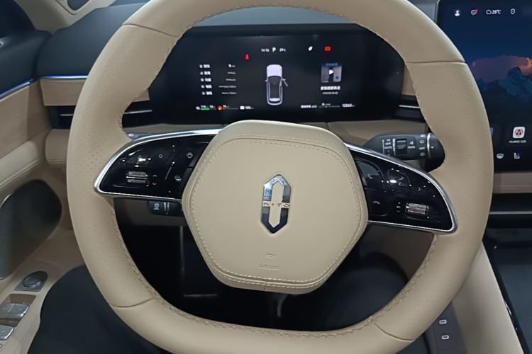 Used Hima AITO M5 2024 Extended-Range Max RS Four-Wheel Drive Advanced Intelligent Driving Version Steering Wheel