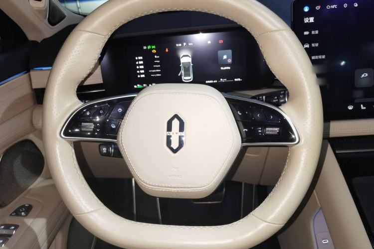 Used Hima AITO M5 2024 Extended-Range Max RS Four-Wheel Drive Advanced Intelligent Driving Version Steering Wheel
