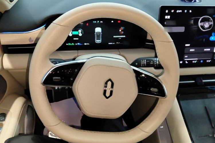 Used Hima AITO M5 2024 Extended-Range Max RS Four-Wheel Drive Advanced Intelligent Driving Version Steering Wheel