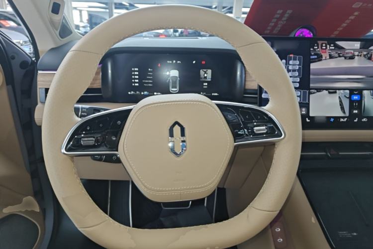Used Hima AITO M5 2024 Extended-Range Max RS Four-Wheel Drive Advanced Intelligent Driving Version Steering Wheel