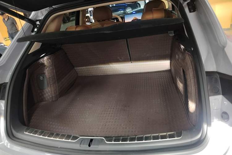Used Hima AITO M5 2024 Extended-Range Max RS Four-Wheel Drive Advanced Intelligent Driving Version Trunk