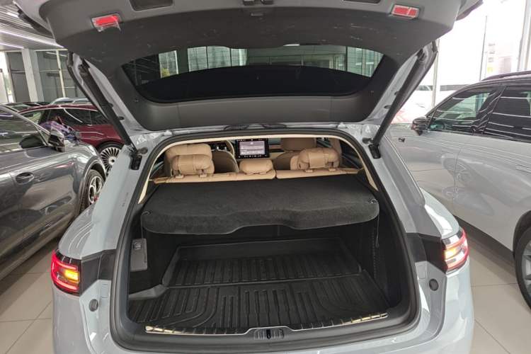 Used Hima AITO M5 2024 Extended-Range Max Rear-Wheel Drive Advanced Intelligent Driving Version Trunk