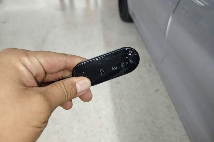 Used Hima AITO M5 2024 Extended-Range Max RS Four-Wheel Drive Advanced Intelligent Driving Version Vehicle Key