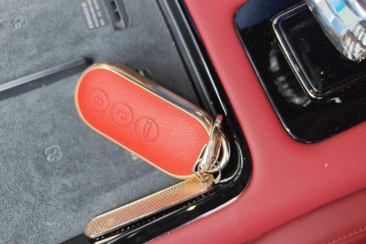 Used Hima AITO M5 2024 Extended-Range Max RS Four-Wheel Drive Advanced Intelligent Driving Version Vehicle Key