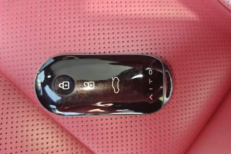Used Hima AITO M5 2024 Extended-Range Max RS Four-Wheel Drive Advanced Intelligent Driving Version Vehicle Key