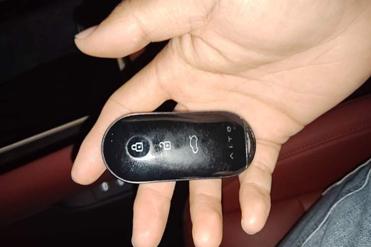 Used Hima AITO M5 2024 Extended-Range Max RS Four-Wheel Drive Advanced Intelligent Driving Version Vehicle Key