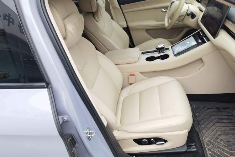 Used Hima AITO M5 2024 Extended-Range Max RS Four-Wheel Drive Advanced Intelligent Driving Version Right Front Seat