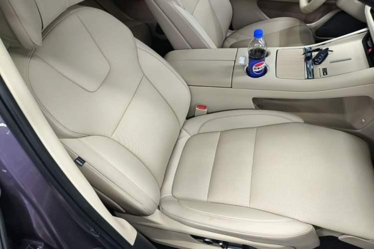 Used Hima AITO M5 2024 Extended-Range Max RS Four-Wheel Drive Advanced Intelligent Driving Version Right Front Seat
