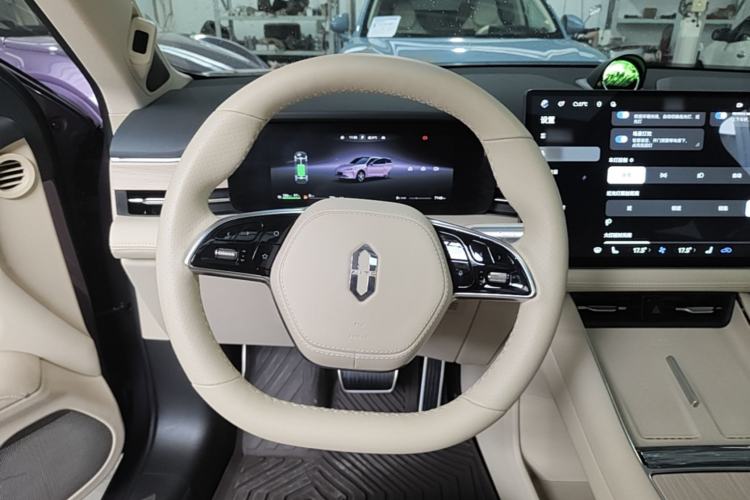 Used Hima AITO M5 2024 Extended-Range Max RS Four-Wheel Drive Advanced Intelligent Driving Version Steering Wheel