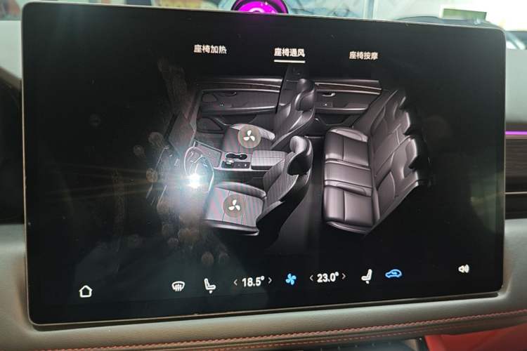 Used Hima AITO M5 2024 Extended-Range Max RS Four-Wheel Drive Advanced Intelligent Driving Version Audio And AC Panel