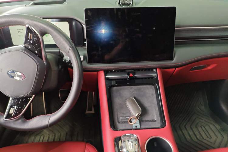 Used Hima AITO M5 2024 Extended-Range Max RS Four-Wheel Drive Advanced Intelligent Driving Version Audio And AC Panel