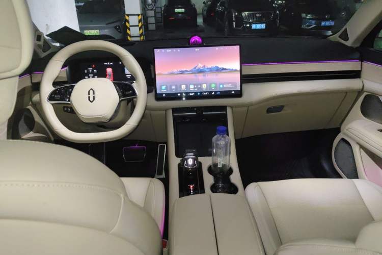 Used Hima AITO M5 2024 All-Electric Max Rear-Drive Advanced Intelligent Driving Version Center Console
