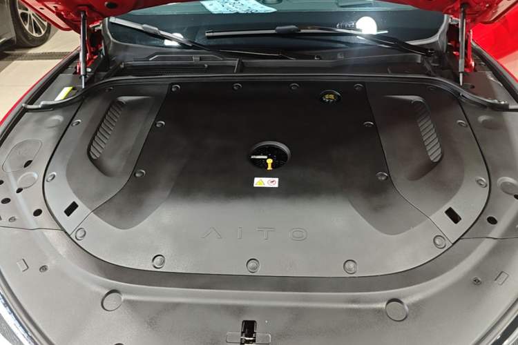 Used Hima AITO M5 2024 Extended-Range Max RS Four-Wheel Drive Advanced Intelligent Driving Version Engine Bay