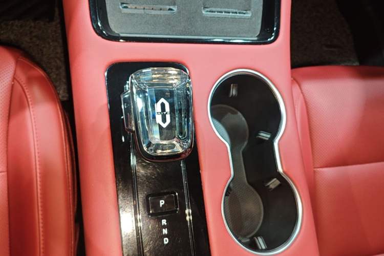 Used Hima AITO M5 2024 Extended-Range Max RS Four-Wheel Drive Advanced Intelligent Driving Version Gear Lever