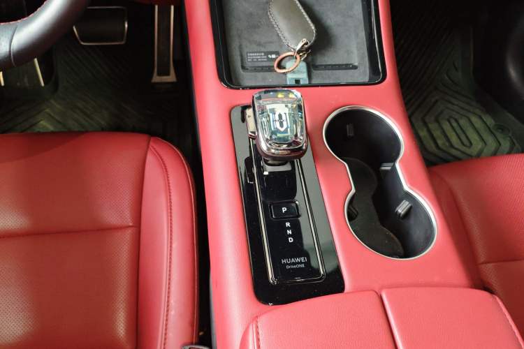 Used Hima AITO M5 2024 Extended-Range Max RS Four-Wheel Drive Advanced Intelligent Driving Version Gear Lever