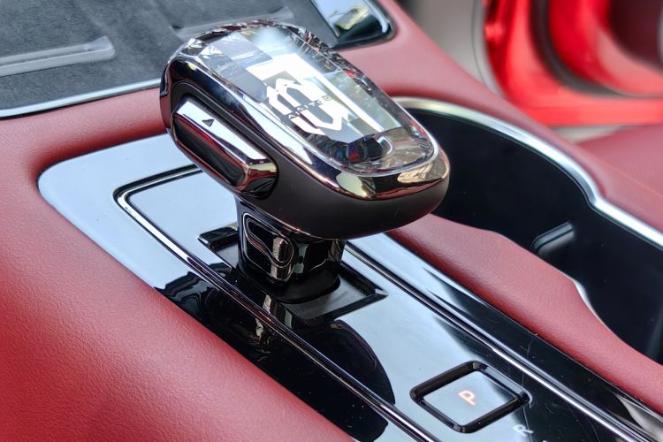 Used Hima AITO M5 2024 Extended-Range Max RS Four-Wheel Drive Advanced Intelligent Driving Version Gear Lever