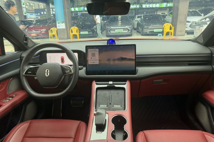 Used Hima AITO M5 2024 Extended-Range Max Rear-Wheel Drive Advanced Intelligent Driving Version Interior 1