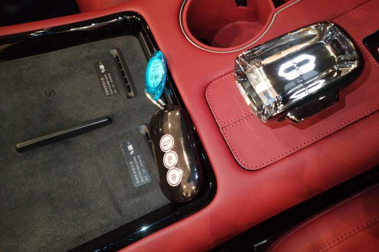 Used Hima AITO M5 2024 Extended-Range Max RS Four-Wheel Drive Advanced Intelligent Driving Version Interior 1