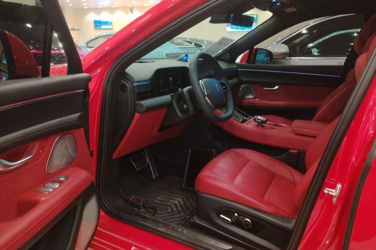 Used Hima AITO M5 2024 Extended-Range Max RS Four-Wheel Drive Advanced Intelligent Driving Version Interior 3