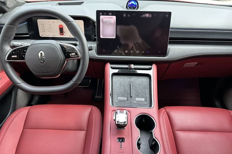 Used Hima AITO M5 2024 Extended-Range Max RS Four-Wheel Drive Advanced Intelligent Driving Version Interior 4