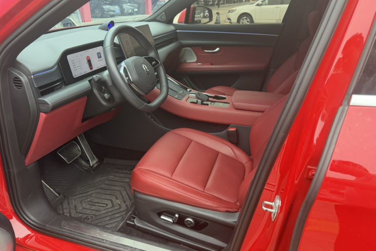 Used Hima AITO M5 2024 Extended-Range Max Rear-Wheel Drive Advanced Intelligent Driving Version Interior 4