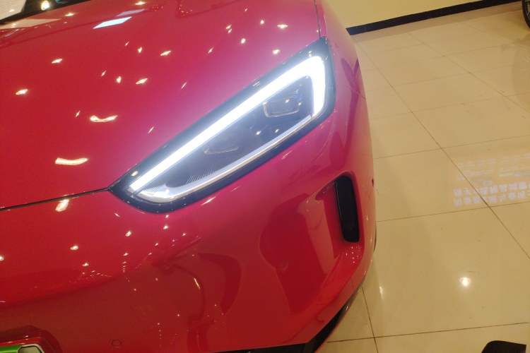 Used Hima AITO M5 2024 Extended-Range Max RS Four-Wheel Drive Advanced Intelligent Driving Version Left Front Headlight