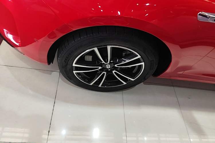 Used Hima AITO M5 2024 Extended-Range Max Rear-Wheel Drive Advanced Intelligent Driving Version Left Front Wheel Hub