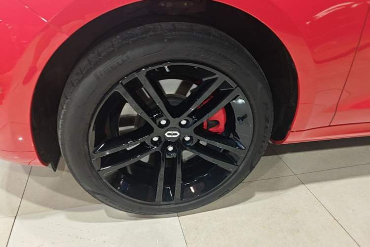 Used Hima AITO M5 2024 Extended-Range Max RS Four-Wheel Drive Advanced Intelligent Driving Version Left Front Wheel Hub