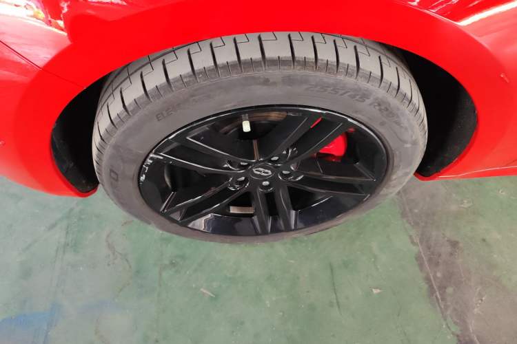 Used Hima AITO M5 2024 Extended-Range Max RS Four-Wheel Drive Advanced Intelligent Driving Version Left Front Wheel Hub