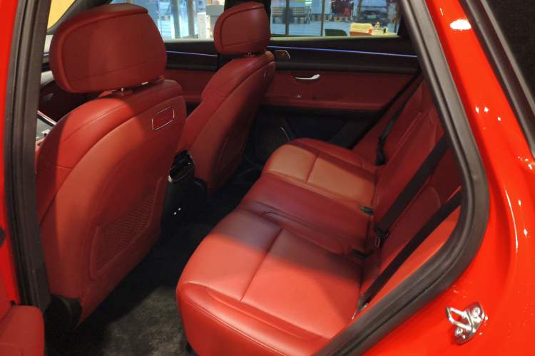 Used Hima AITO M5 2024 Extended-Range Max RS Four-Wheel Drive Advanced Intelligent Driving Version Left Rear Seat